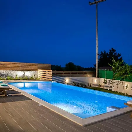Sunshine Villa