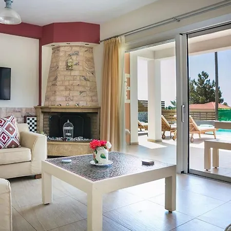 Sunshine Villa *