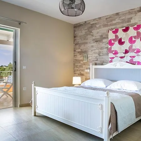 Sunshine Villa